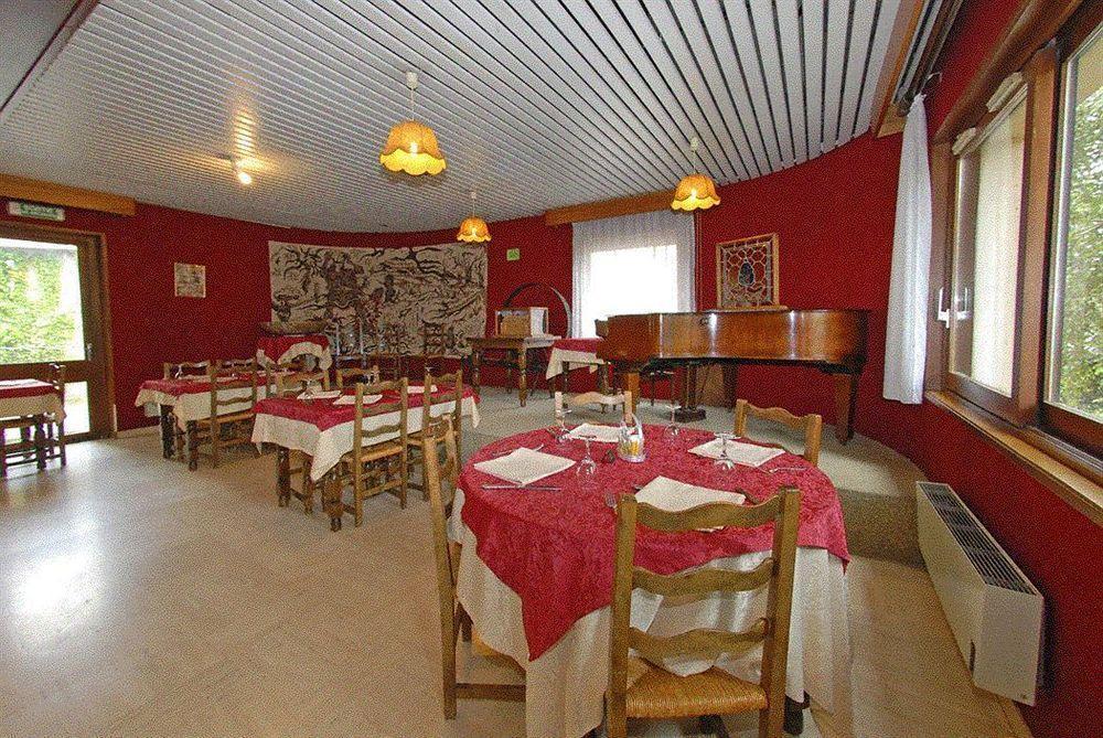 Logis Hotel Restaurant Du Commerce La Canourgue Εξωτερικό φωτογραφία
